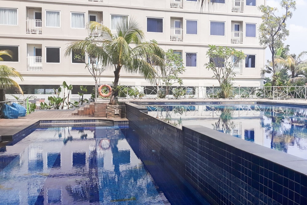 Simply Studio Room At Titanium Square Apartment
