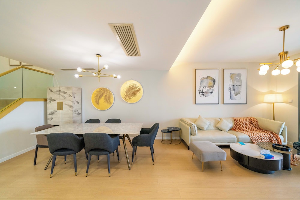 Tyms 3BR Duplex APT Xujiahui Shanghai