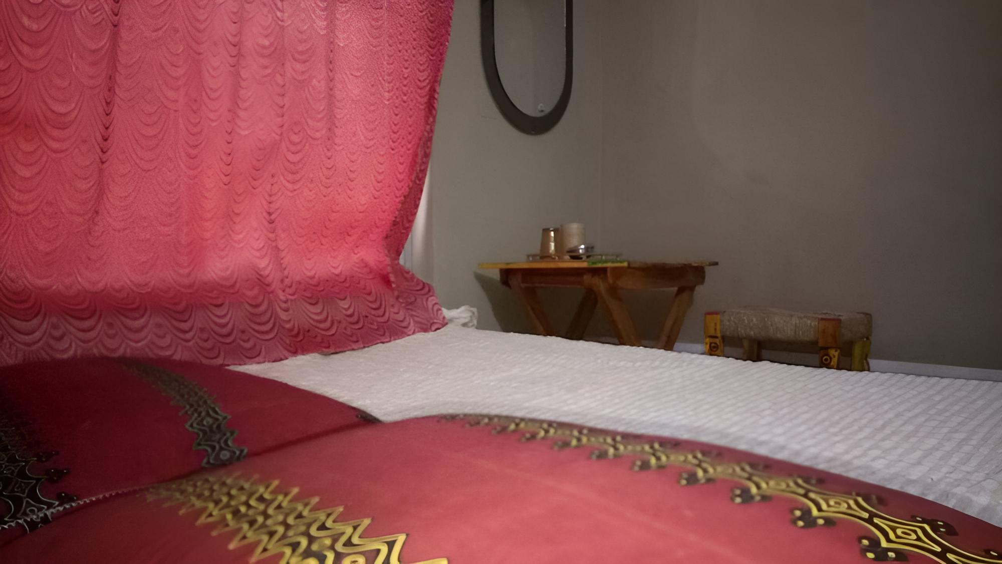 Home Stay World view 3