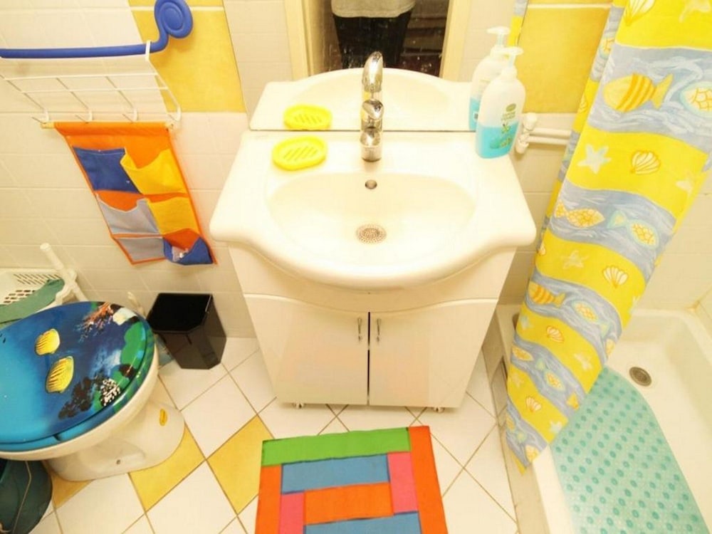 Villa Talež en Vis — bathroom