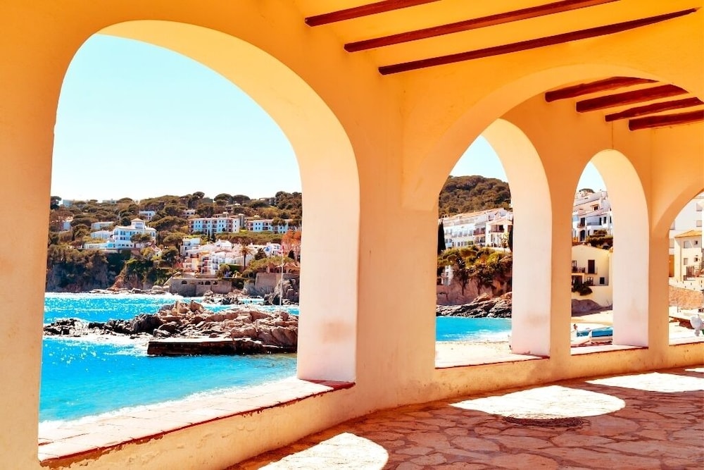 Masso in Llafranc With 3 Bedrooms and 1 Bathrooms