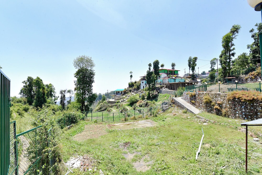 Fabhotel Burans Residency
