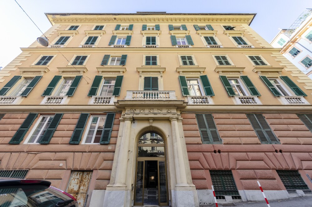 JOIVY Family Flat, 5 Mins to Piazza Corvetto view 4