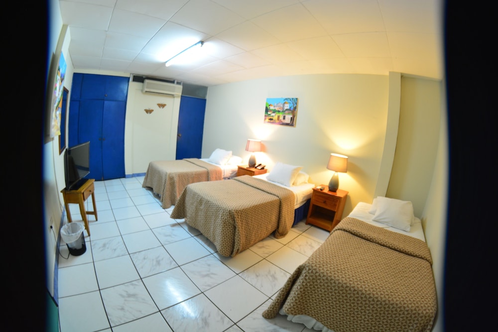 Hotel La Posadita de Bolonia - Image 1