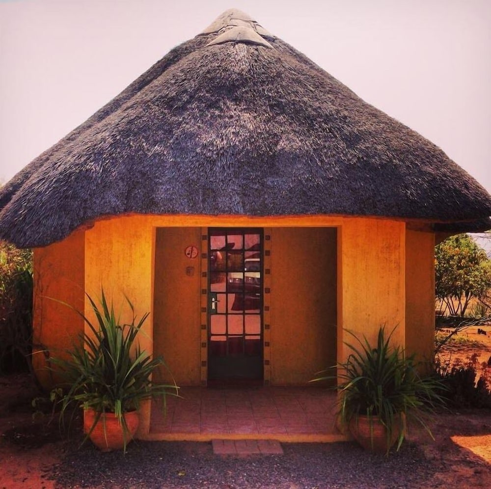Lesoma Valley Lodge