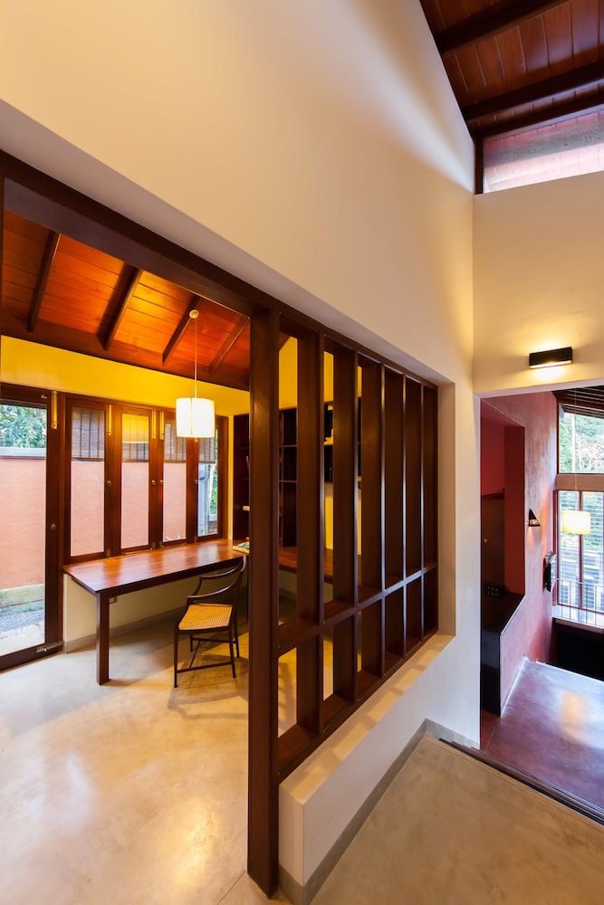 Nisala Villa