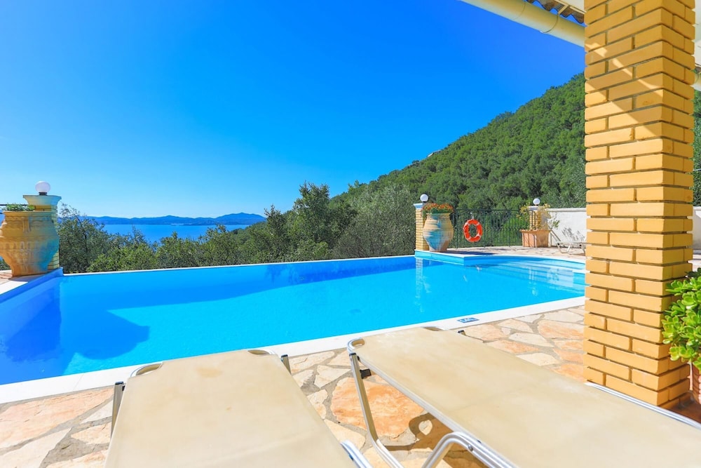 Viilla Kefalaki Superb Sceneries and Views Private Pool view 3