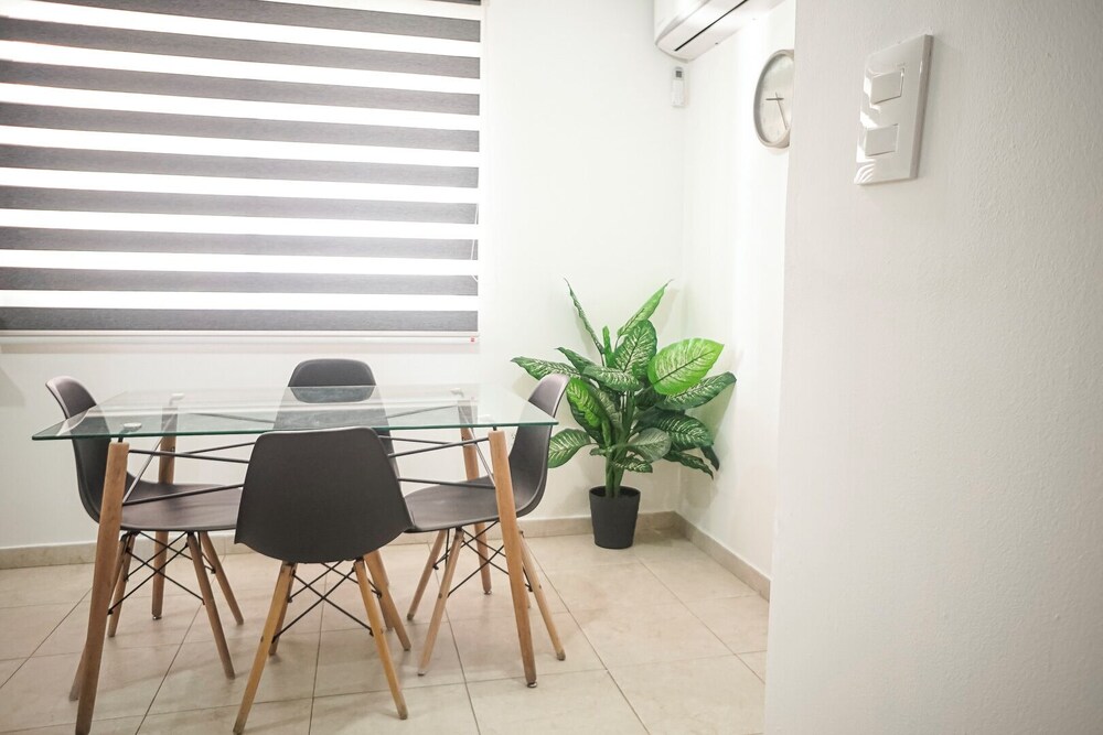 Cozy Apartment Poliforum AC
