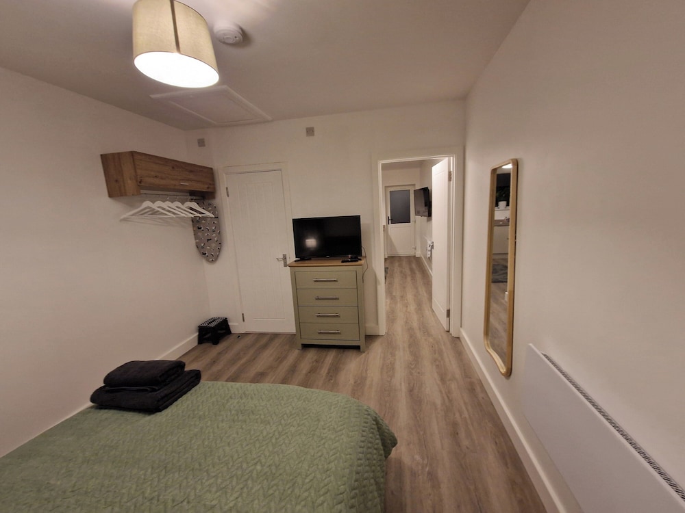 Cozy Apartment at Highbanks The Annex