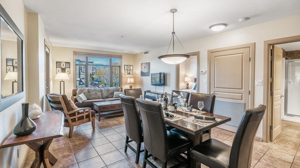 Kelowna Vacations - Prime Location at Playa 214 - Property Image 1