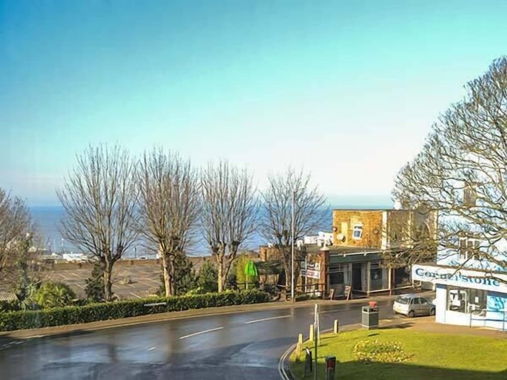 Westgate Retreat