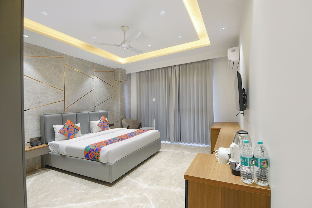 Fabhotel Ivory Leaf