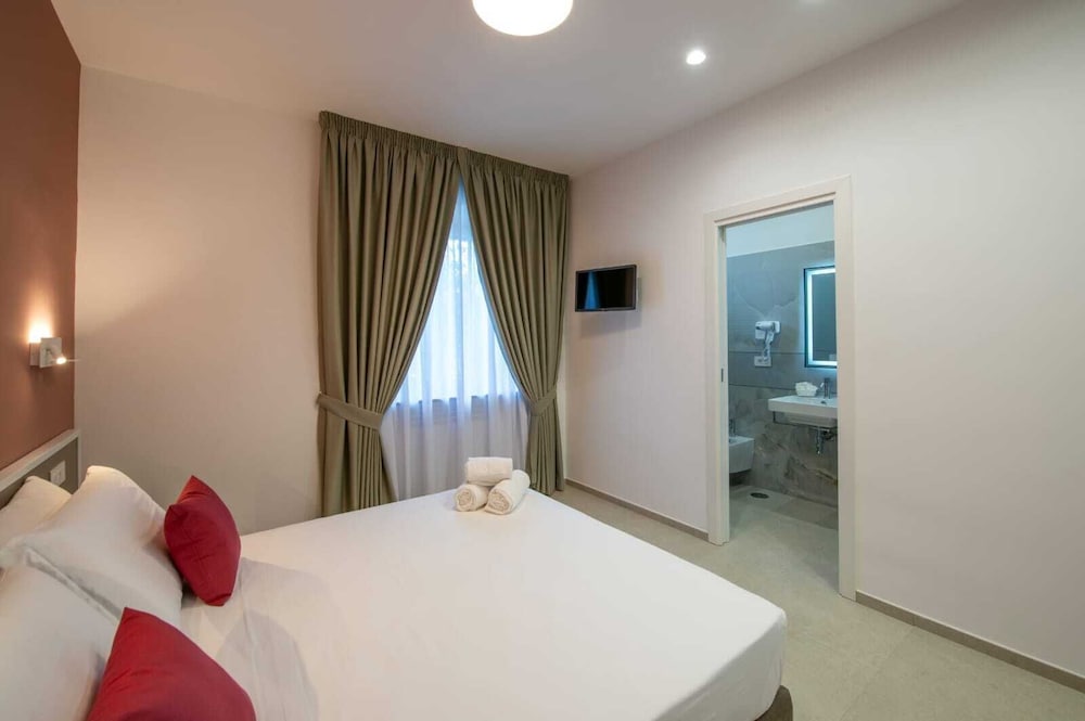 Rossy Palace Amalfi Coast Suites photo 2