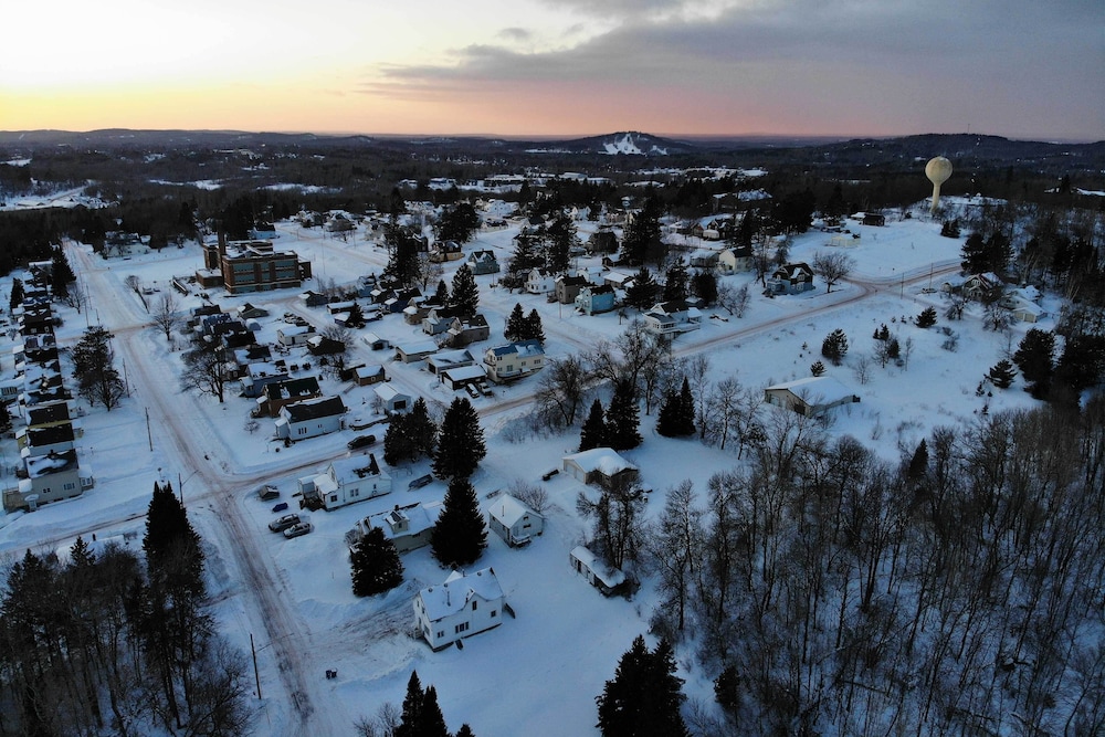Sunset Over Kennedy 7 Mi to Big Powderhorn! view 3