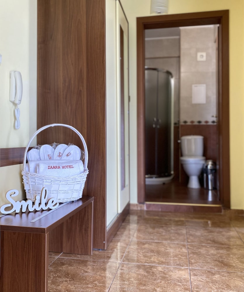 Hotel Zaara