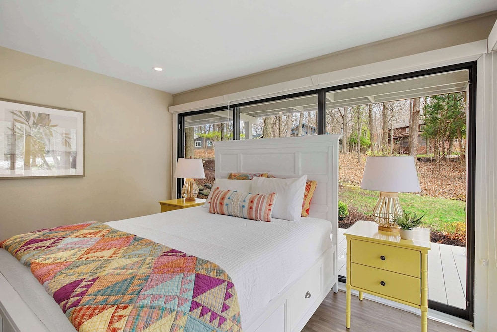 Abbey Springs - Private Community & Amenities!