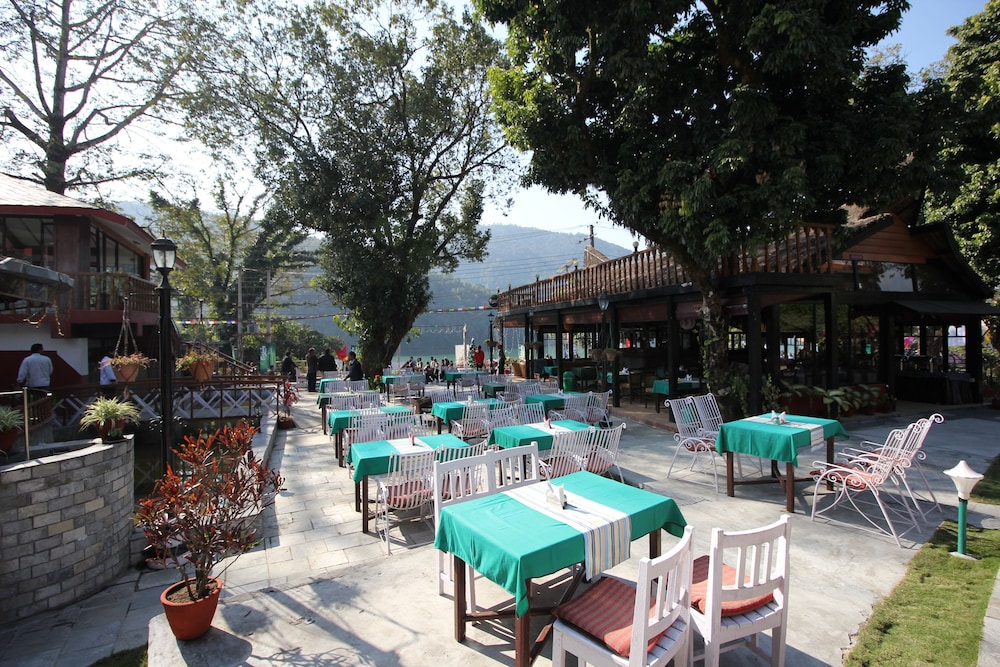 Lake View Resort