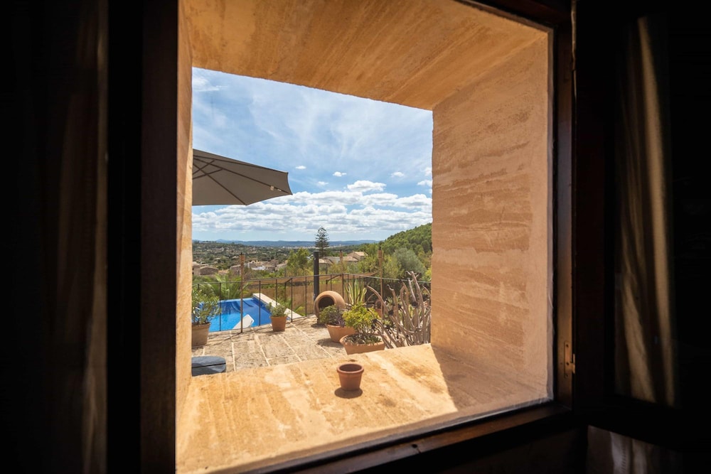 CAN Pulit - Finca rom Ntica Para 2 con Piscina y Vistas en Selva Mallorca