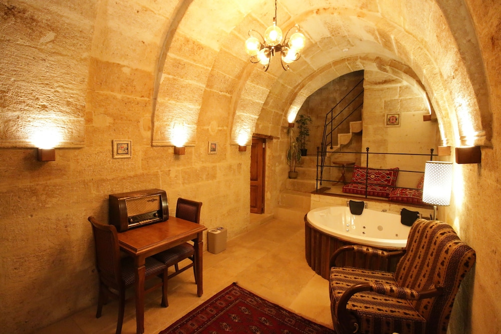 Georgios Cave Cappadocia