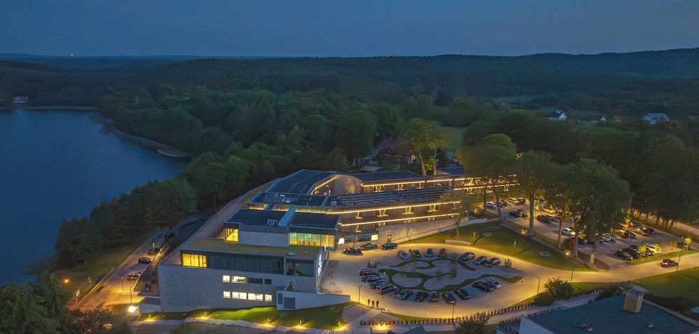 HOTEL GLAR CONFERENCE & SPA 10