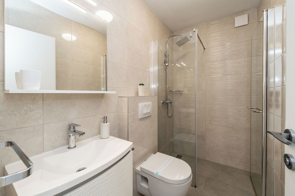 Apartments Batela