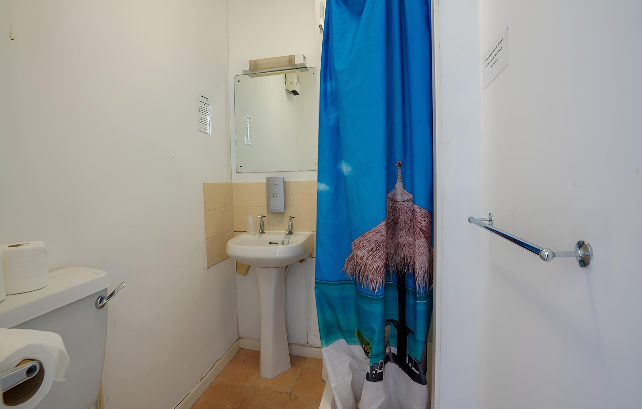 OYO Shanklin Beach Hotel