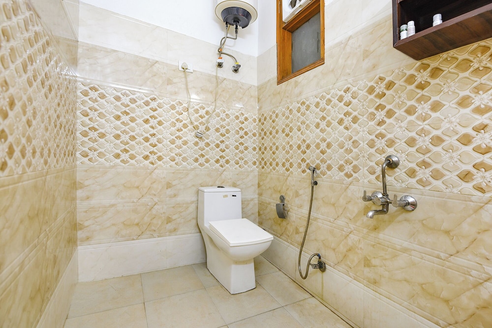 FabHotel Ganeshwaram 45