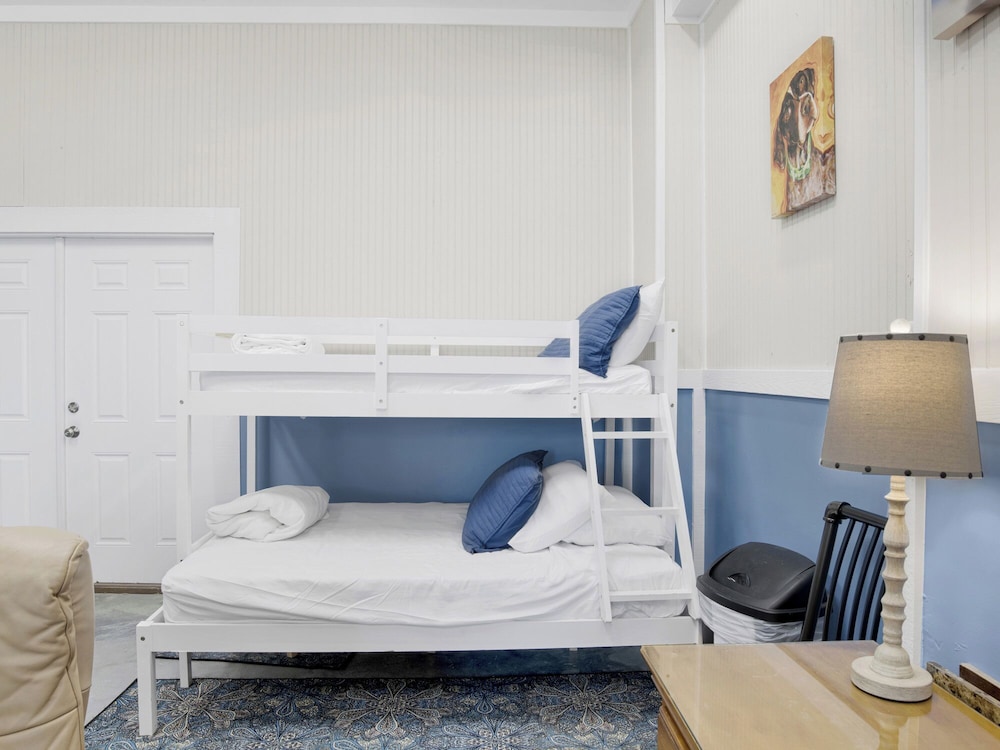 Bay Dream Believer by Southern Vacation Rentals
