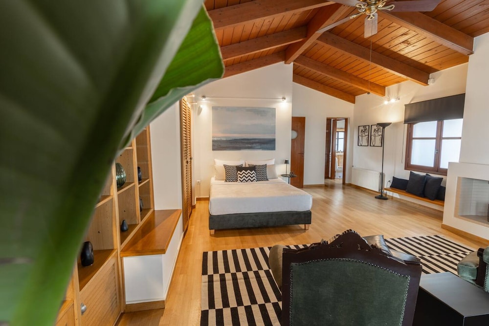 Ma Maison Downtown Villa N 8 Indoor Heated Pool