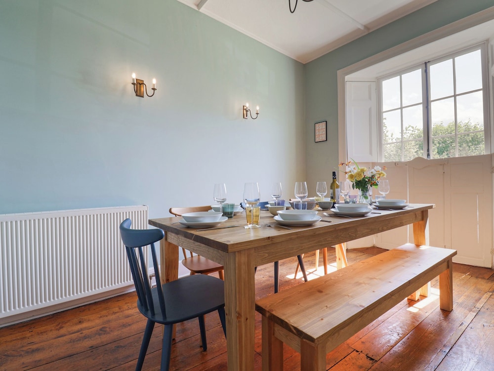 Charmouth Lodge