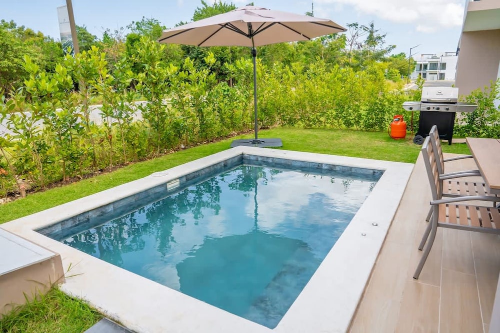 Ziba B06 NOK Classy 3BR Villa by Vistacana Rentals