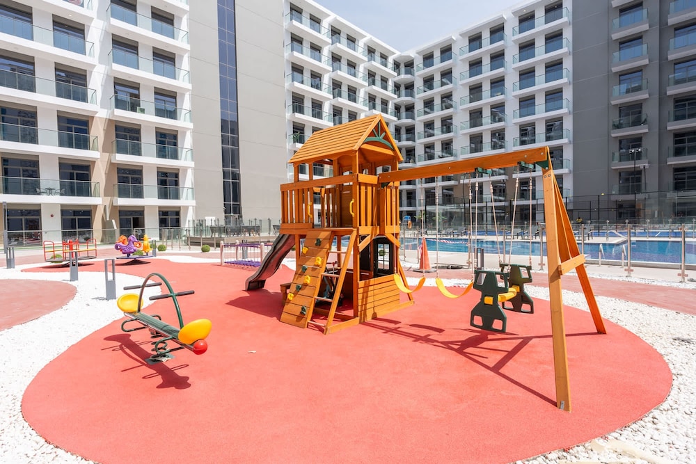 Charismatic Studio in Laya Heights Perfect for 2
