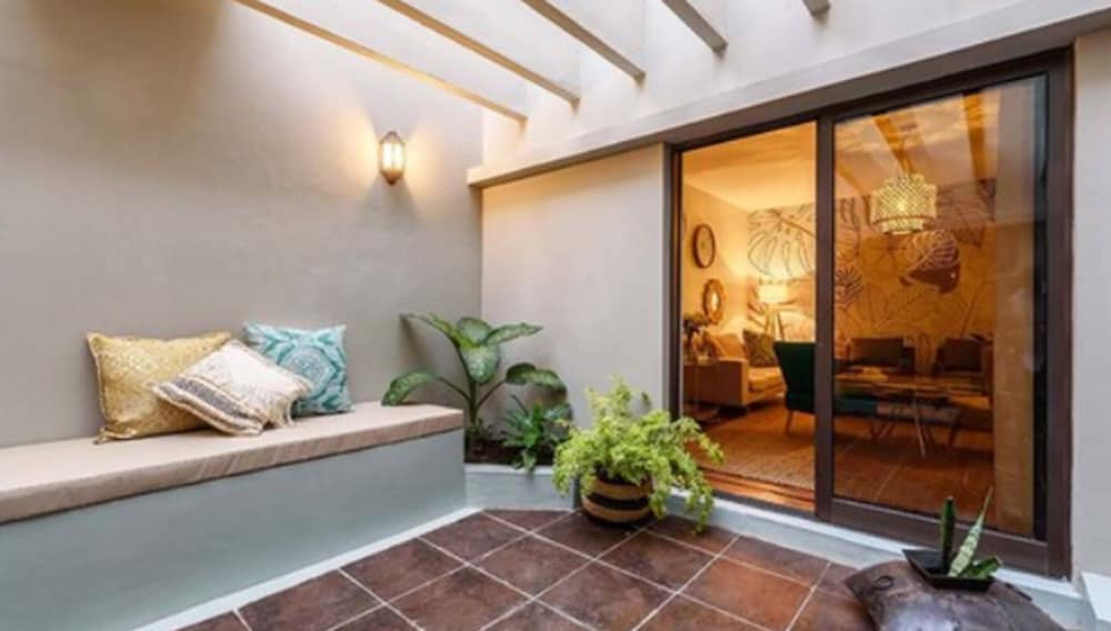 Joli Guesthouse