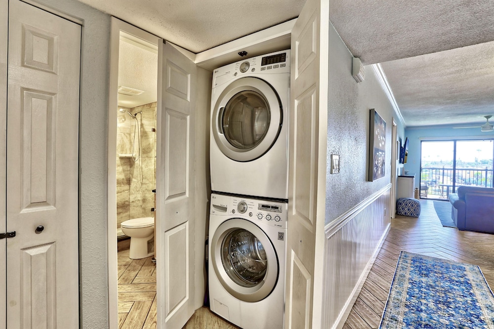 Land's End 3-403 Bay Front - Premier