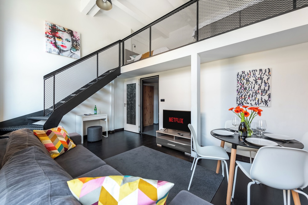 Apart loft hotel in Karlin