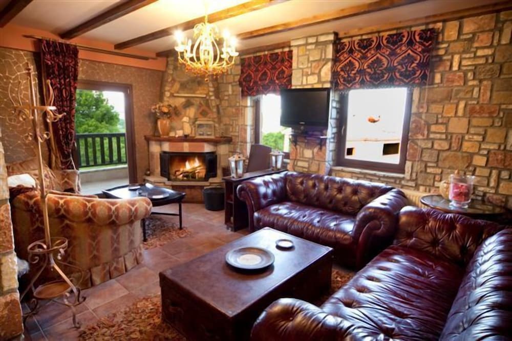 Silva Suites