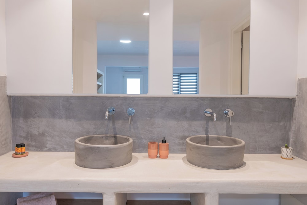 Ihthioessa Boutique Hotel - Property Image 65