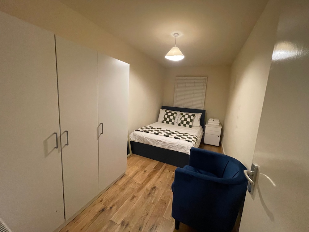 2 Bed Apartment/ Tower Bridge / Big Ben /the Shard