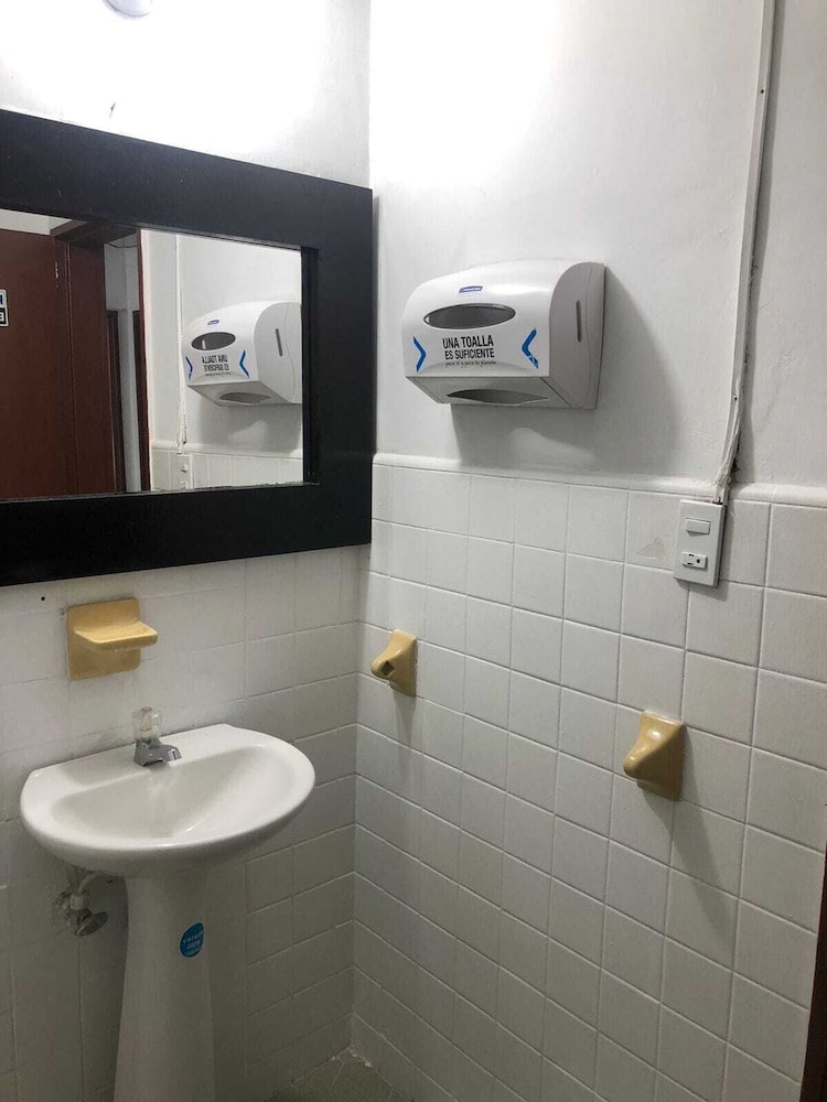 Memphis Hostal - Hostel