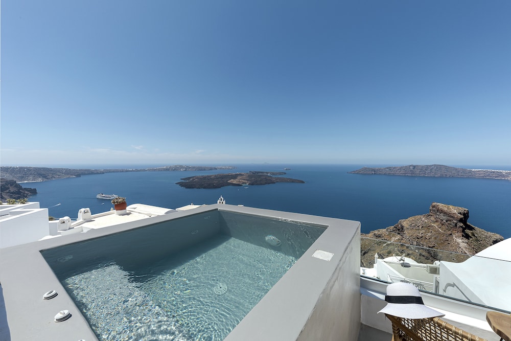 Kaleidoscope Imerovigli Suites photo 2