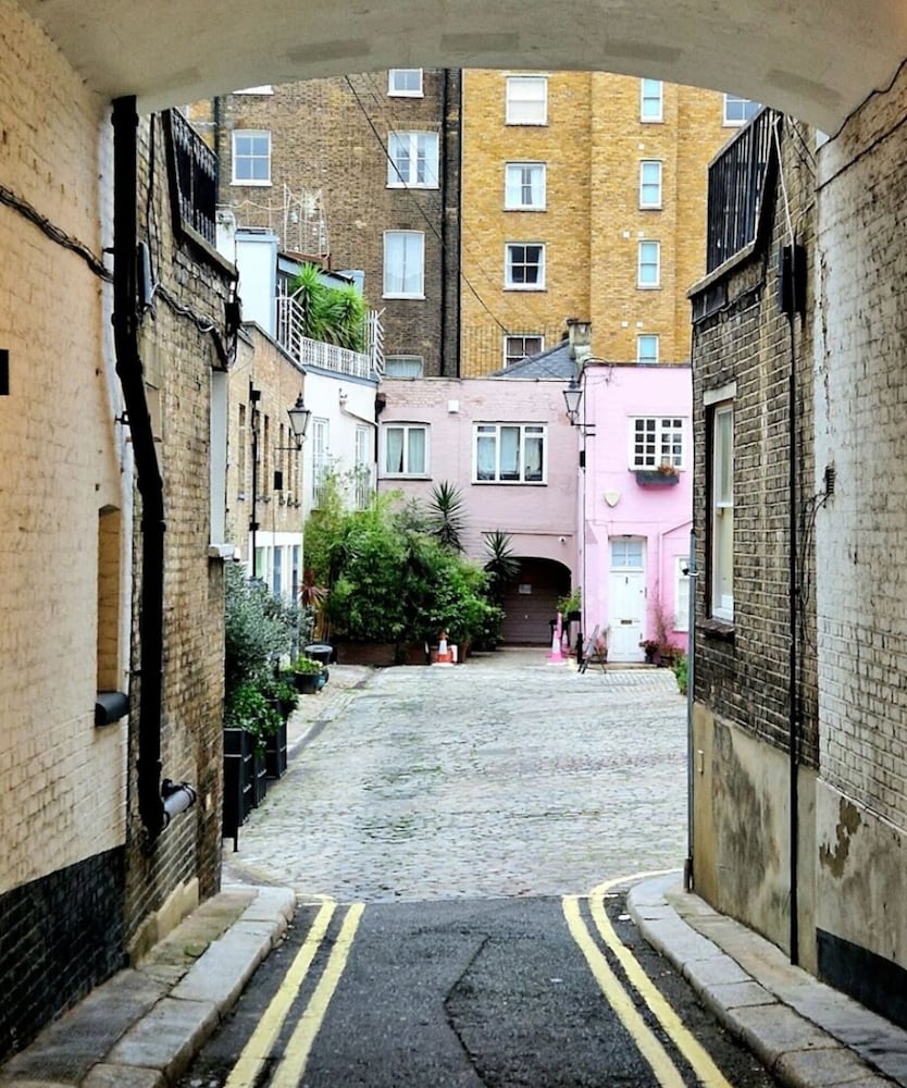 Beautifully Curated 2BD Flat Tyburnia, London!