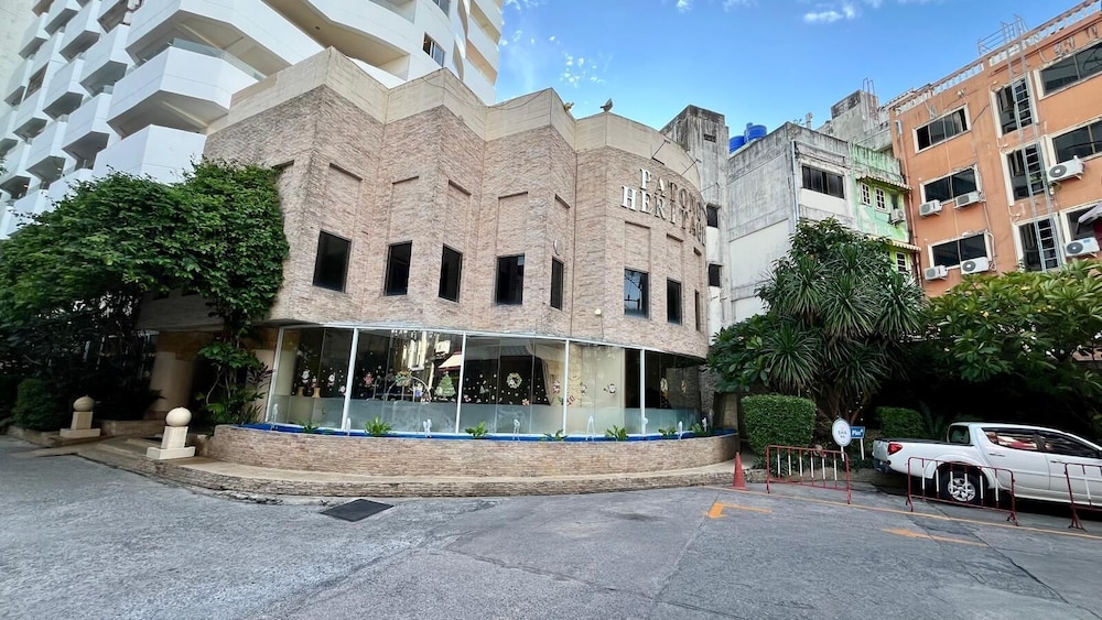 Heritage - Modern Studio Shared Pool, City Centre