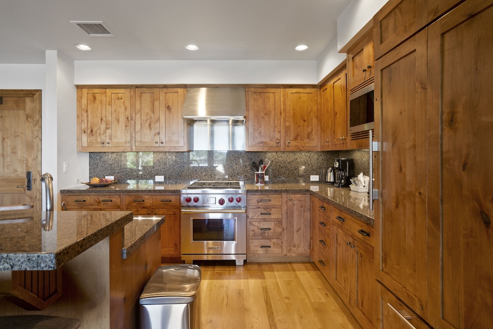 Shooting Star Lodge at Deer Valley Resort - Two Bedroom Residence #103 2 Condo