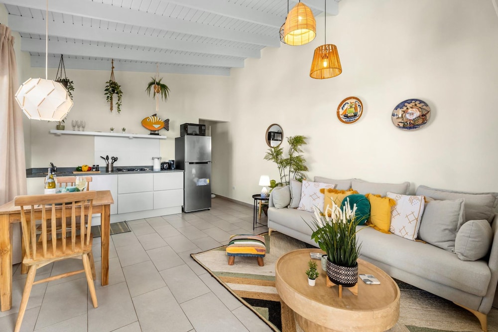 NEW 1BR Apartment Private Pool