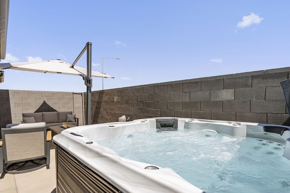 Red Rock Trails 4 Bedroom Townhouse