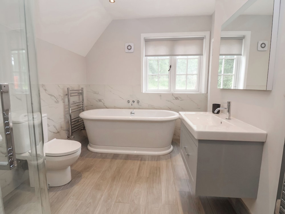 1 Golf Links Cottages