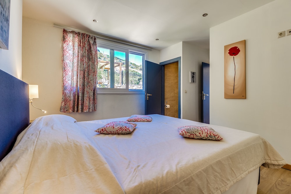 Istron Collection Villas view 3