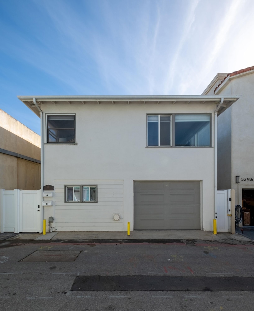 Beachside Apt With Laundry AC Patio