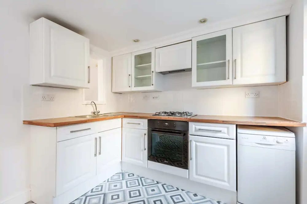 Cosy & Central 3BD Apartment - Kennington