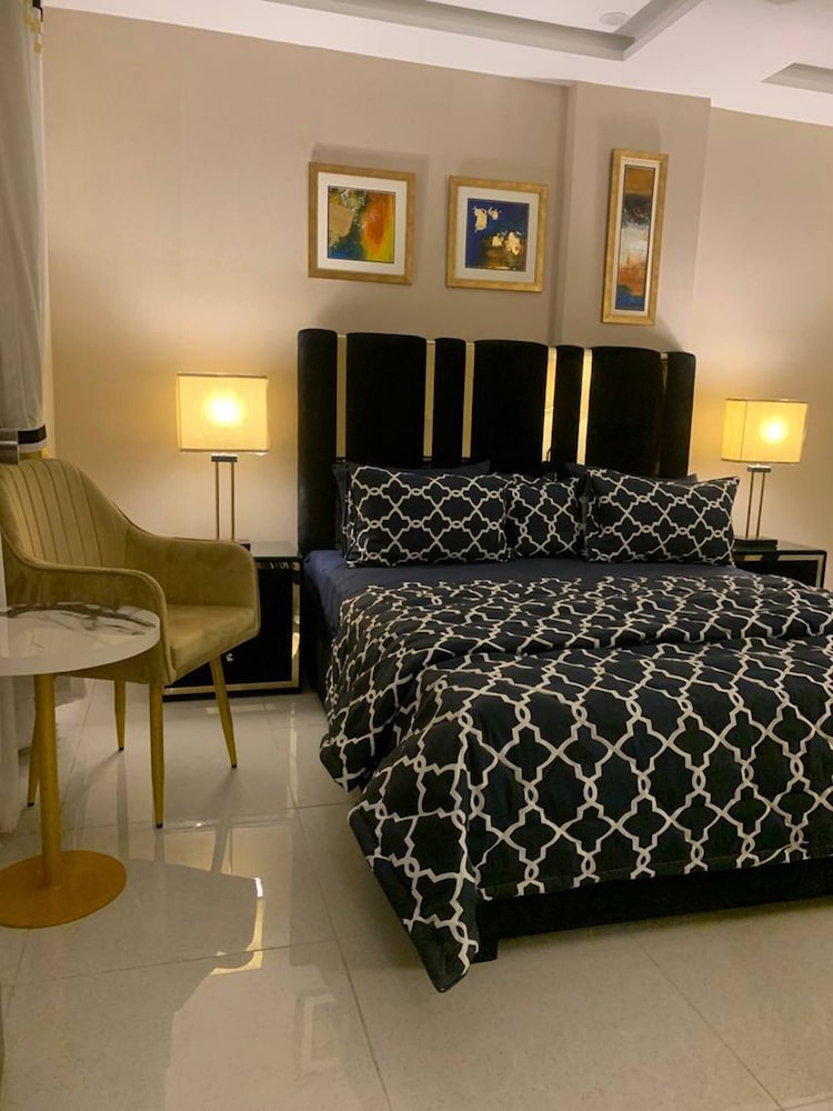 "1 Bedroom Apartment, Bahria Town Lahore Diamount01" view 5